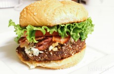 Boy Bleu Burger