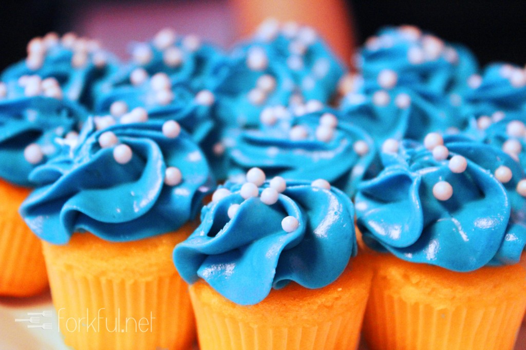 Sweet Vanilla Cupcakes with Twitter Blue Cream Cheese Frosting
