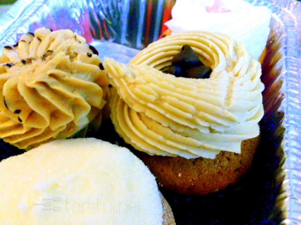 cookie-dough-cupcake